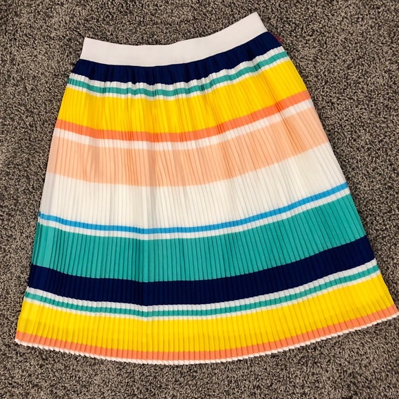 5/$25 NWT Colorful pleated striped A-line skirt XS - Picture 4 of 5